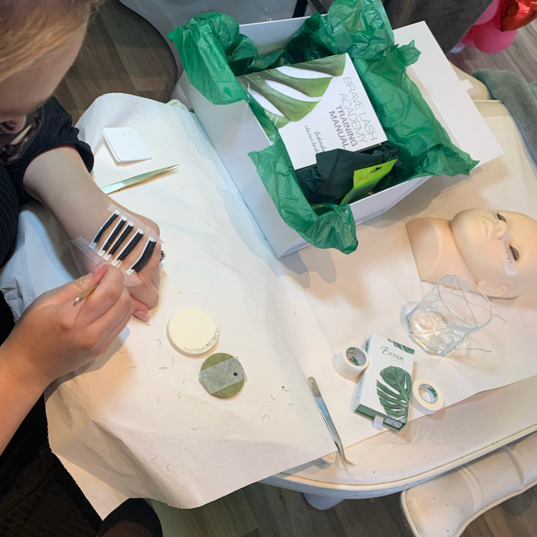 08/02/2026 - Beginners Individual Classic Lash Course - £350